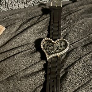 Barely wore. Little gem is missing